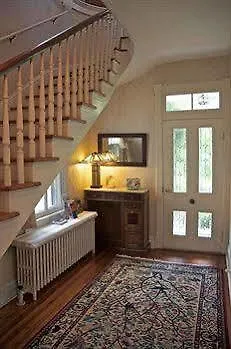 Waypoint House Bed And Breakfast-2